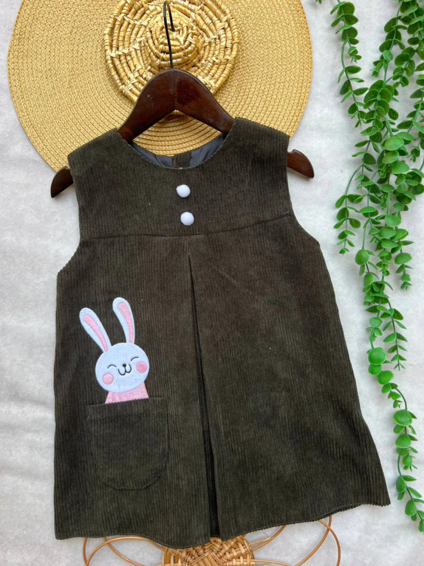 زیر کار استر داره و بسیار خوش دوخت هست