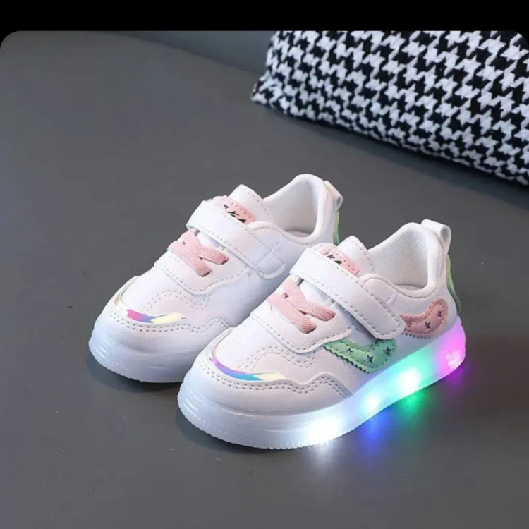 وارداتی و شیک