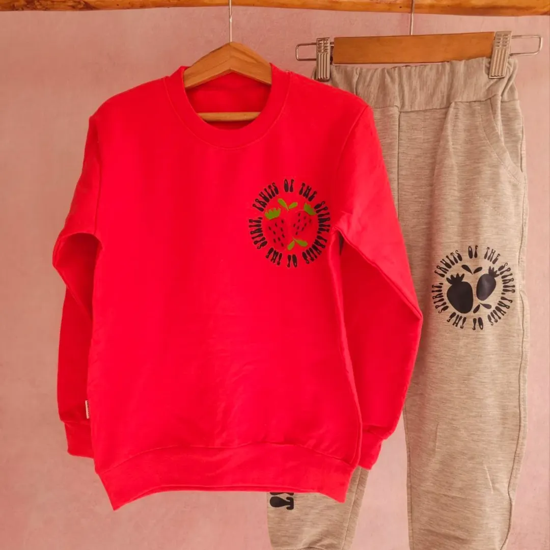 این رنگ نارنجی هم خیلی شاد و قشنگه